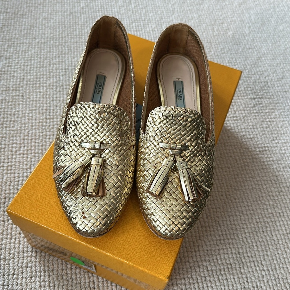 PRADA Gold Woven Loafers with Tassels SIZE 38 - Picture 2 of 7